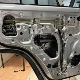 Установка автозвука в Land Cruiser 70