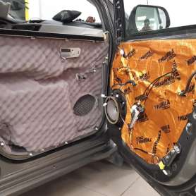 Шумоизоляция салона автомобиля Toyota 4 runner